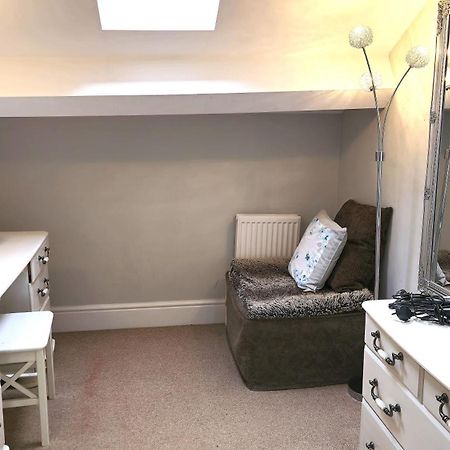 Stylish 2 Bedroom Apartment, Leeds Centre + Free Parking Buitenkant foto