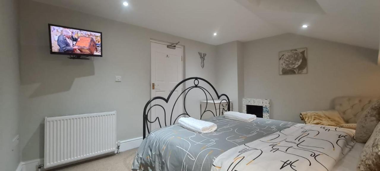 Stylish 2 Bedroom Apartment, Leeds Centre + Free Parking Buitenkant foto