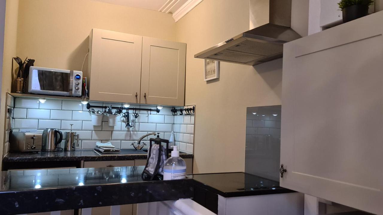 Stylish 2 Bedroom Apartment, Leeds Centre + Free Parking Buitenkant foto