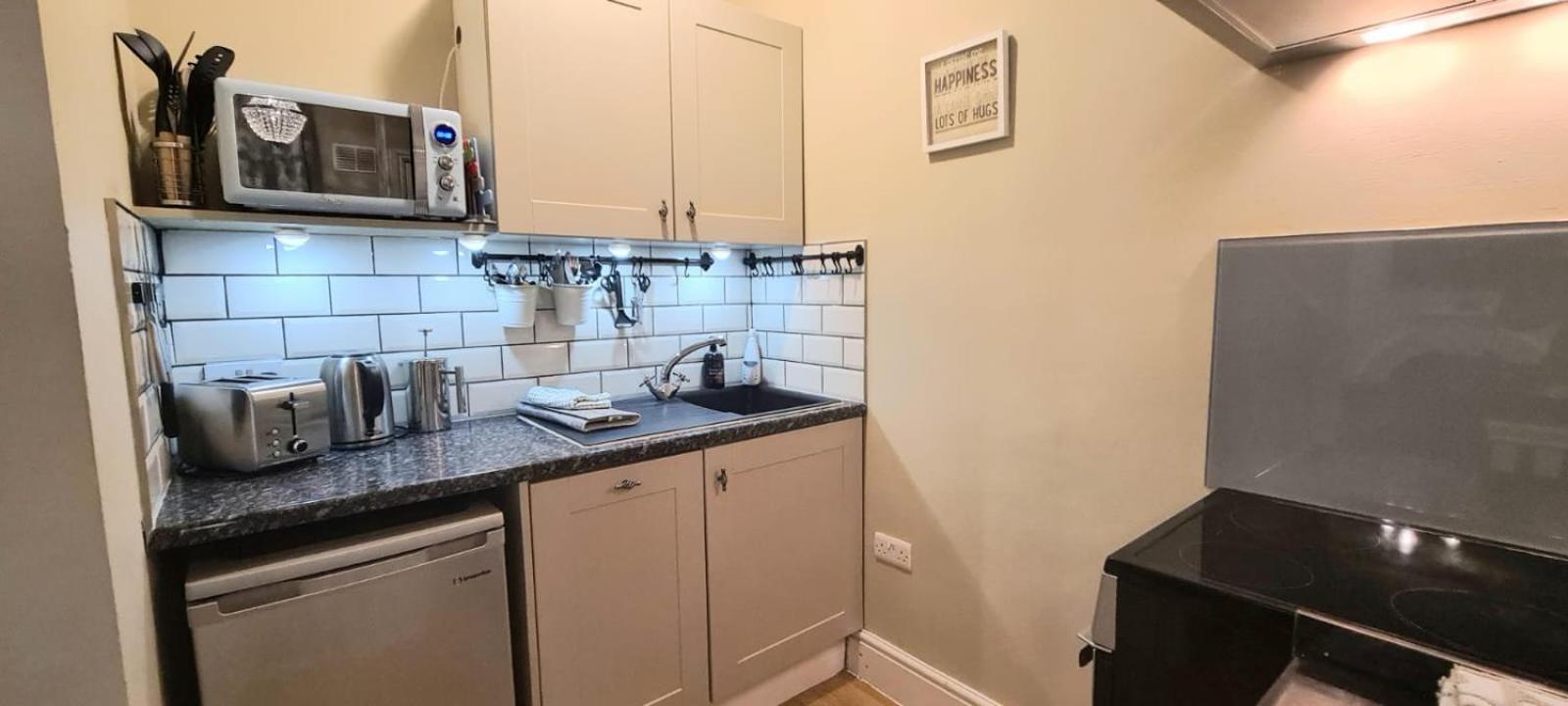 Stylish 2 Bedroom Apartment, Leeds Centre + Free Parking Buitenkant foto